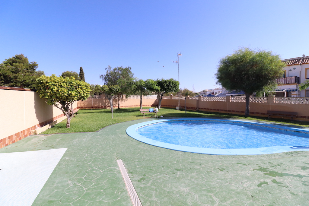 Bungalow te koop in Orihuela Costa