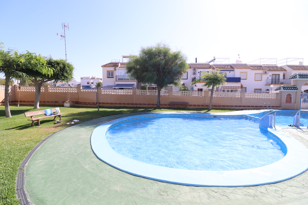 Bungalow te koop in Orihuela Costa