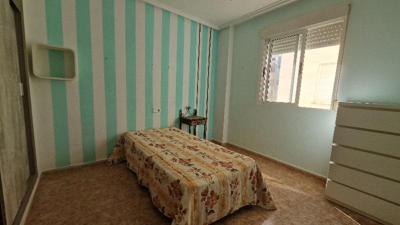 SPACIOUS CORNER APARTMENT 200M FROM PLAYA DEL CURA