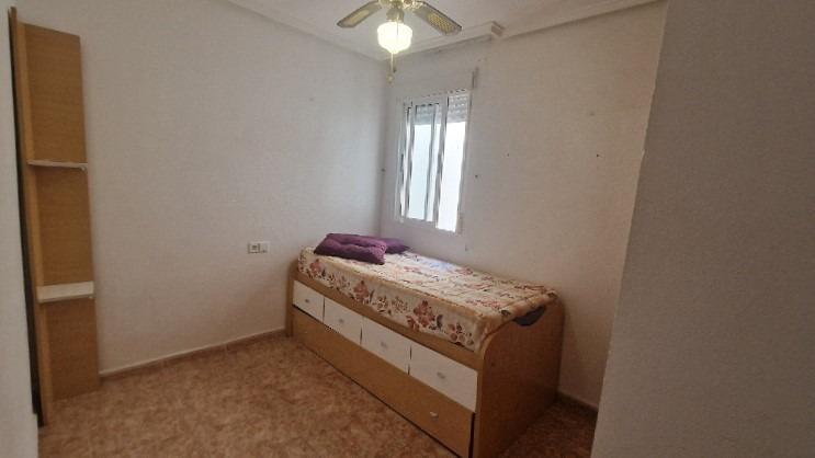 SPACIOUS CORNER APARTMENT 200M FROM PLAYA DEL CURA