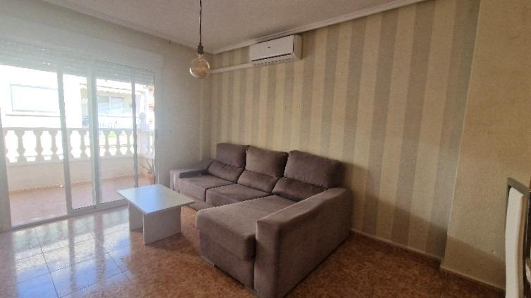 SPACIOUS CORNER APARTMENT 200M FROM PLAYA DEL CURA