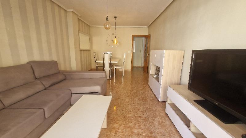 SPACIOUS CORNER APARTMENT 200M FROM PLAYA DEL CURA