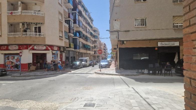 GERÄUMIGE ECKWOHNUNG 200M VON PLAYA DEL CURA ENTFERNT