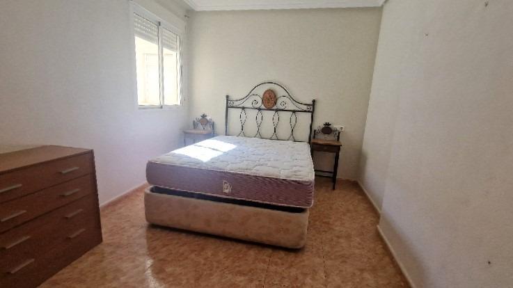 SPACIOUS CORNER APARTMENT 200M FROM PLAYA DEL CURA