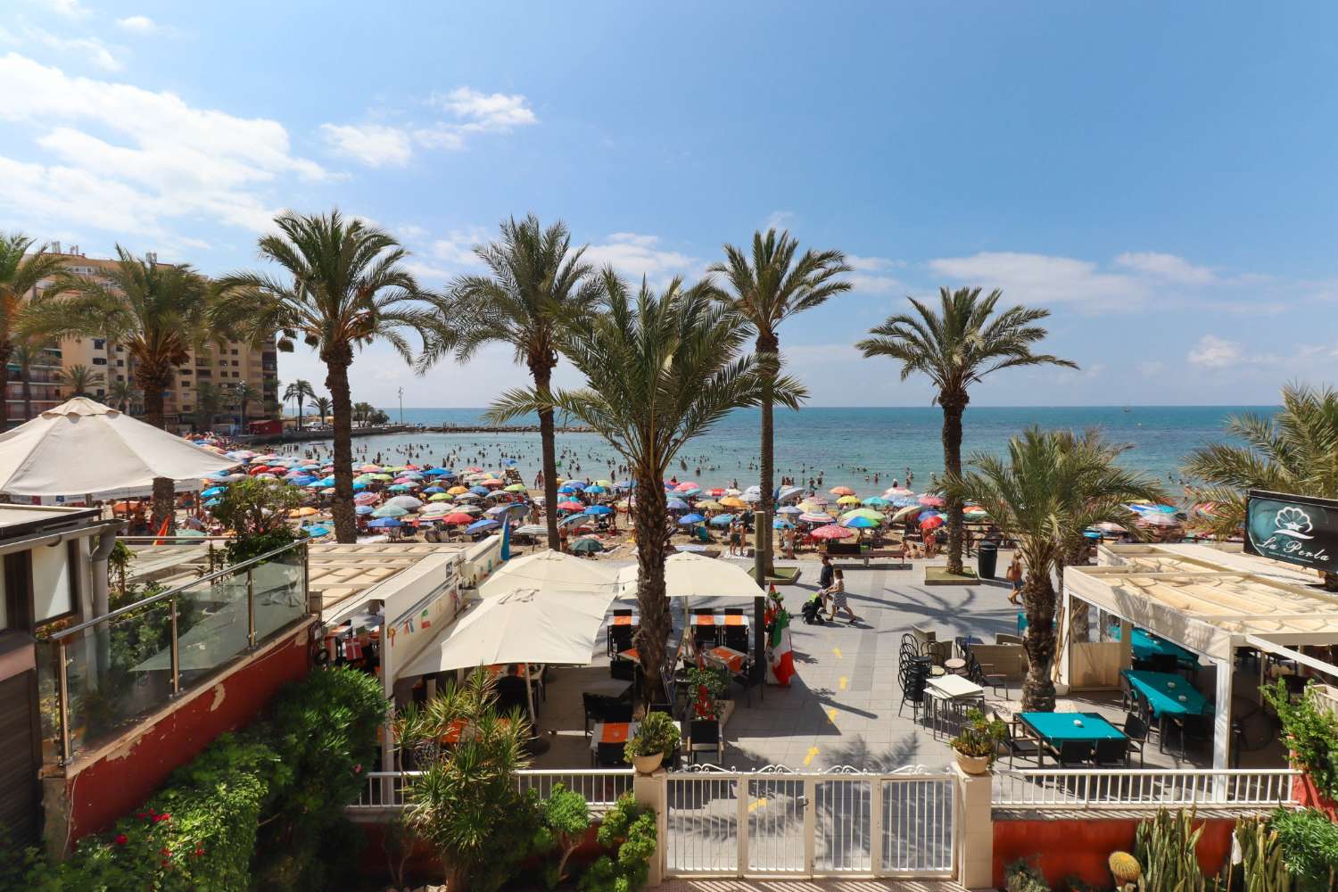 WUNDERSCHÖNE 4-ZIMMER-WOHNUNG DIREKT AM STRAND VON PLAYA DEL CURA