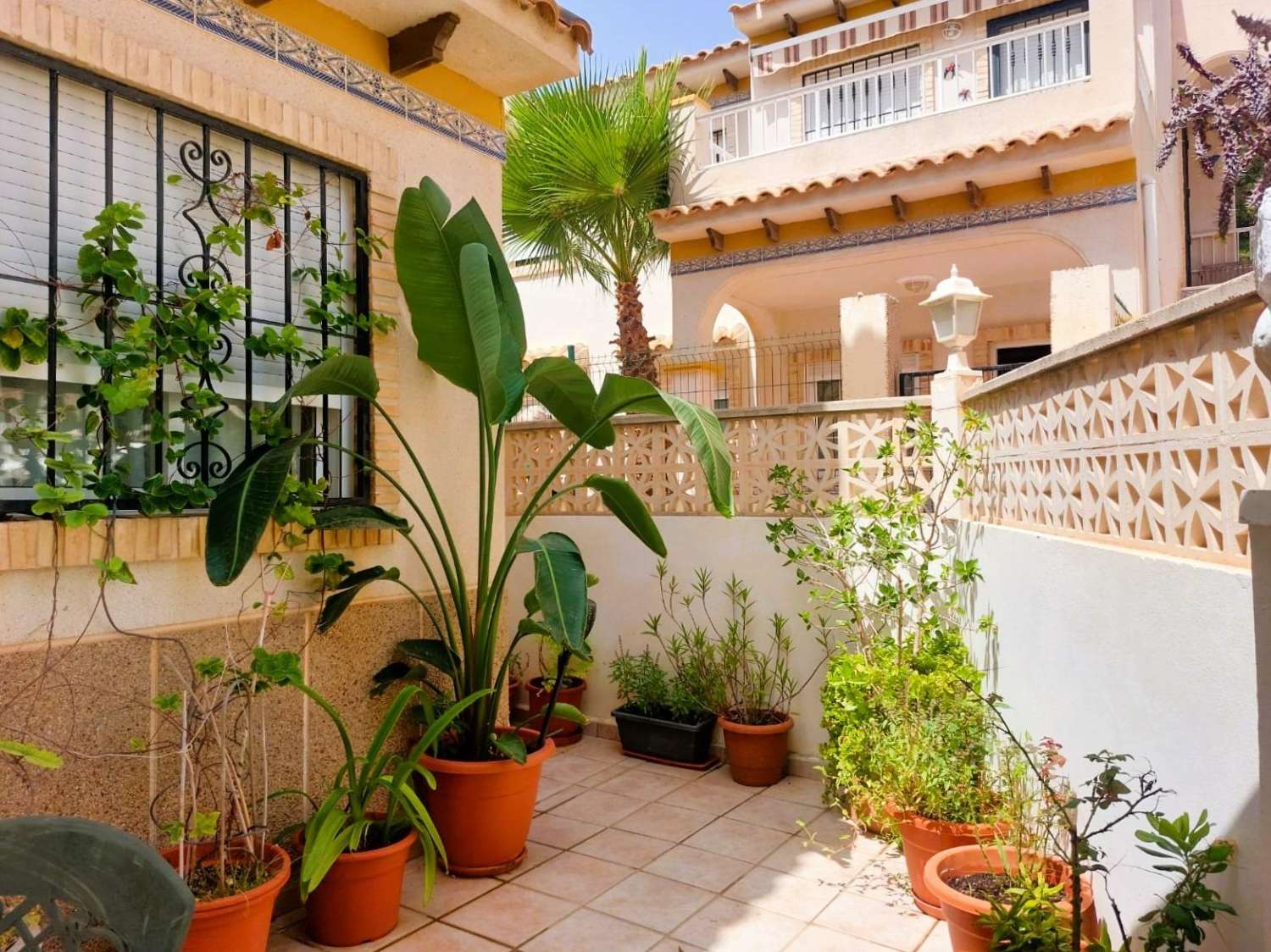 SEMI-DETACHED VILLA WITH TOURIST LICENSE 300M FROM THE SEA IN LOS FRUTALES!