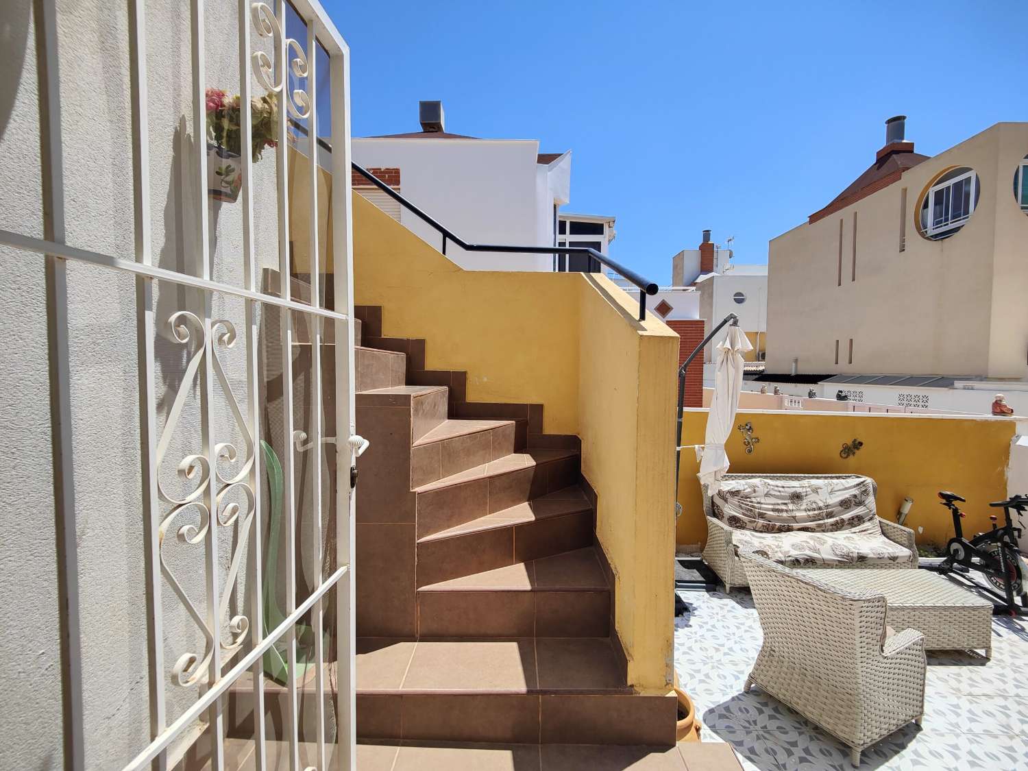 WONDERFUL SOUTH-EAST FACING TOWNHOUSE IN THE EXCLUSIVE MIRADOR DE LOS ALTOS, ORIHUELA COSTA