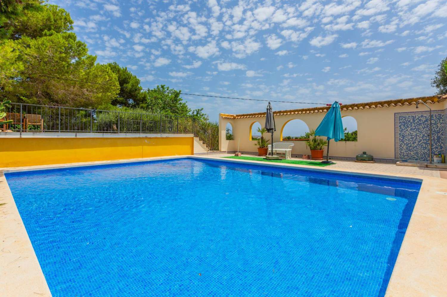 YOUR DREAM RETREAT: SPECTACULAR RUSTIC FINCA WITH POOL AND LARGE PLOT IN LOS MONTESINOS