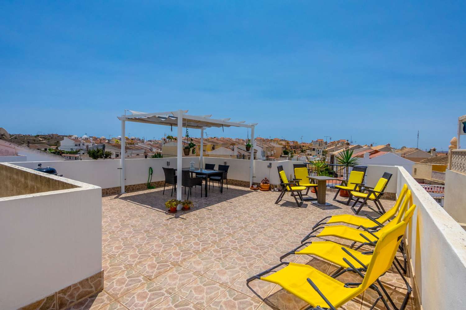 RENOVERT BUNGALOW I TOPPETASJEN I EL CHAPARRAL, TORREVIEJA