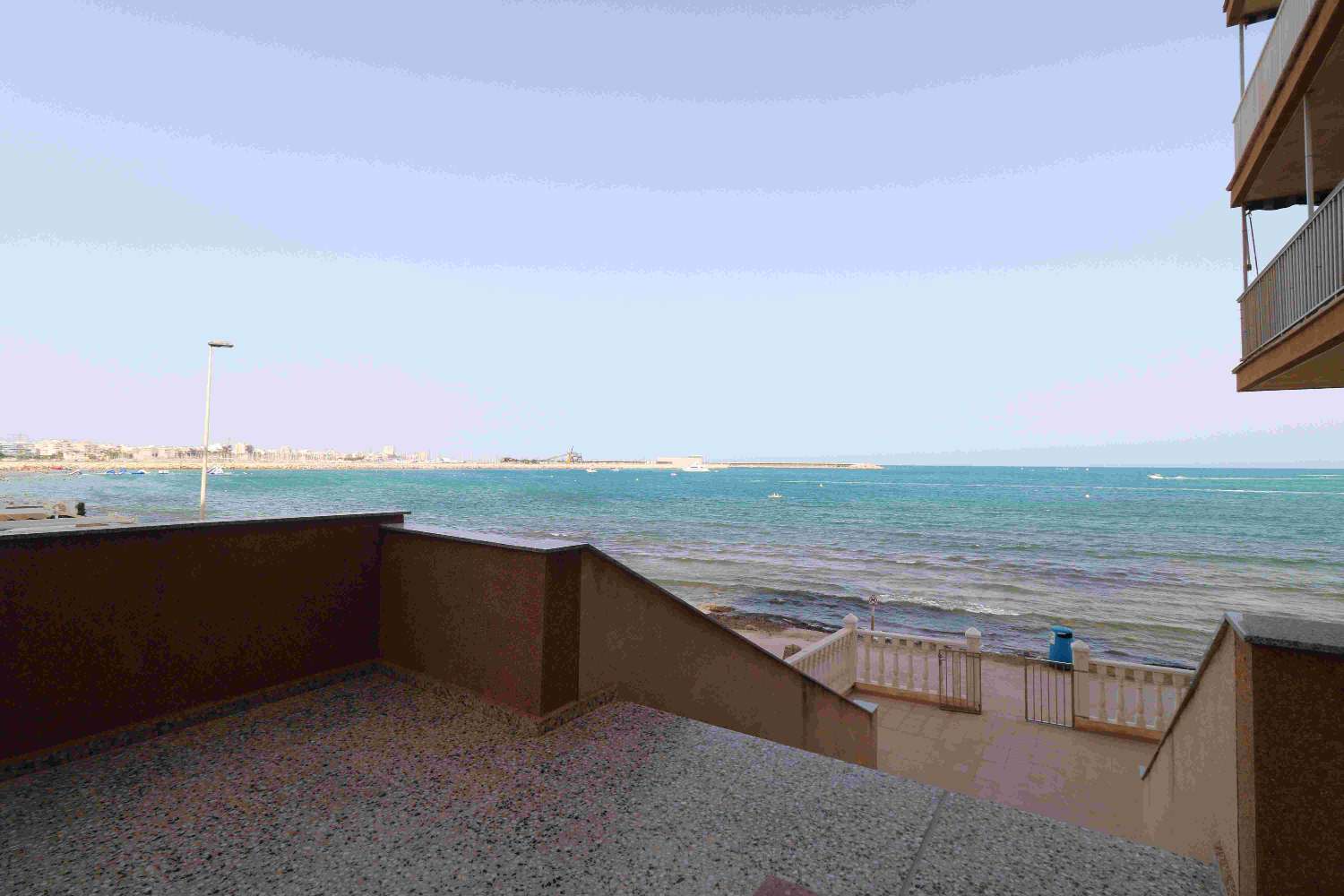 PENTHOUSE AVEC VUE IMPRENABLE SUR LA MER ET EN PREMIÈRE LIGNE SUR PLAYA DE LOS NÁUFRAGOS