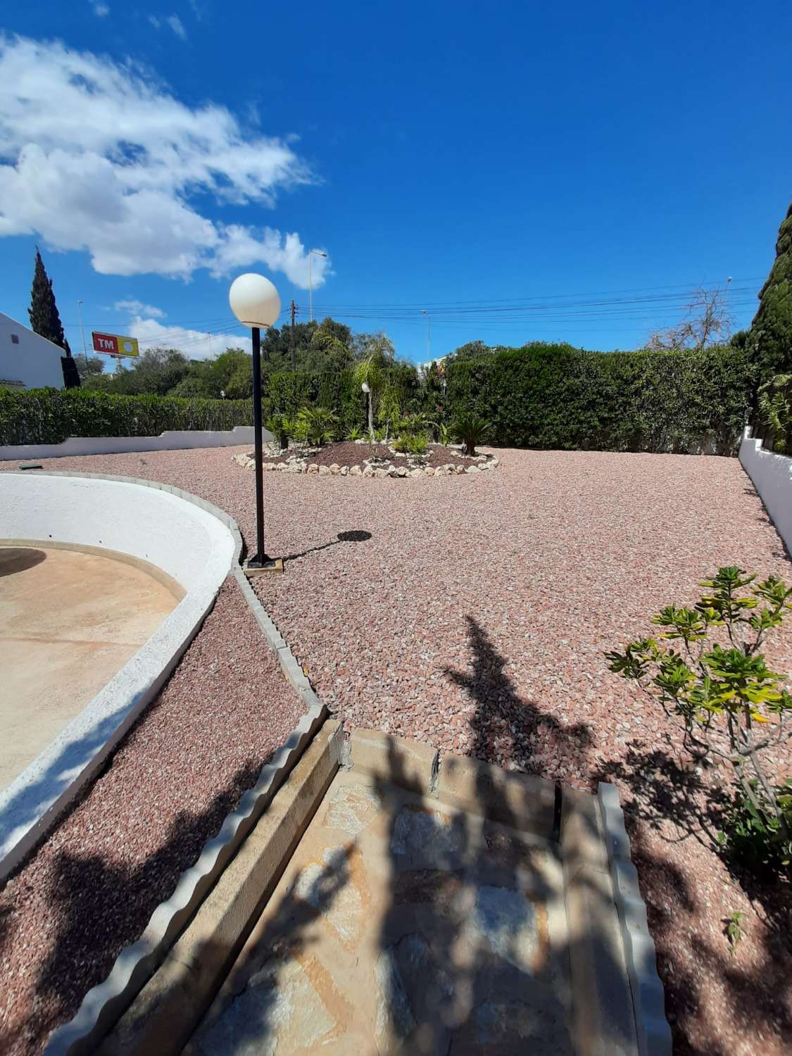 BELLE VILLA MÉDITERRANÉENNE À 400 MÈTRES DE LA PLAGE DE FLAMENCO AVEC PISCINE ET JARDINS