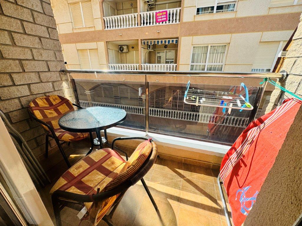 APARTAMENTO EN EL CENTRO DE LA MATA CON VISTAS AL MAR Y ORIENTACIÓN SUR