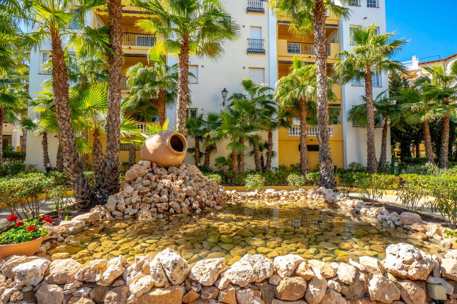 CHARMING APARTMENT IN ALDEA DEL MAR 230 METERS FROM LOS LOCOS BEACH | LARGE PARKING SPACE AND STORAGE ROOM INCLUDED