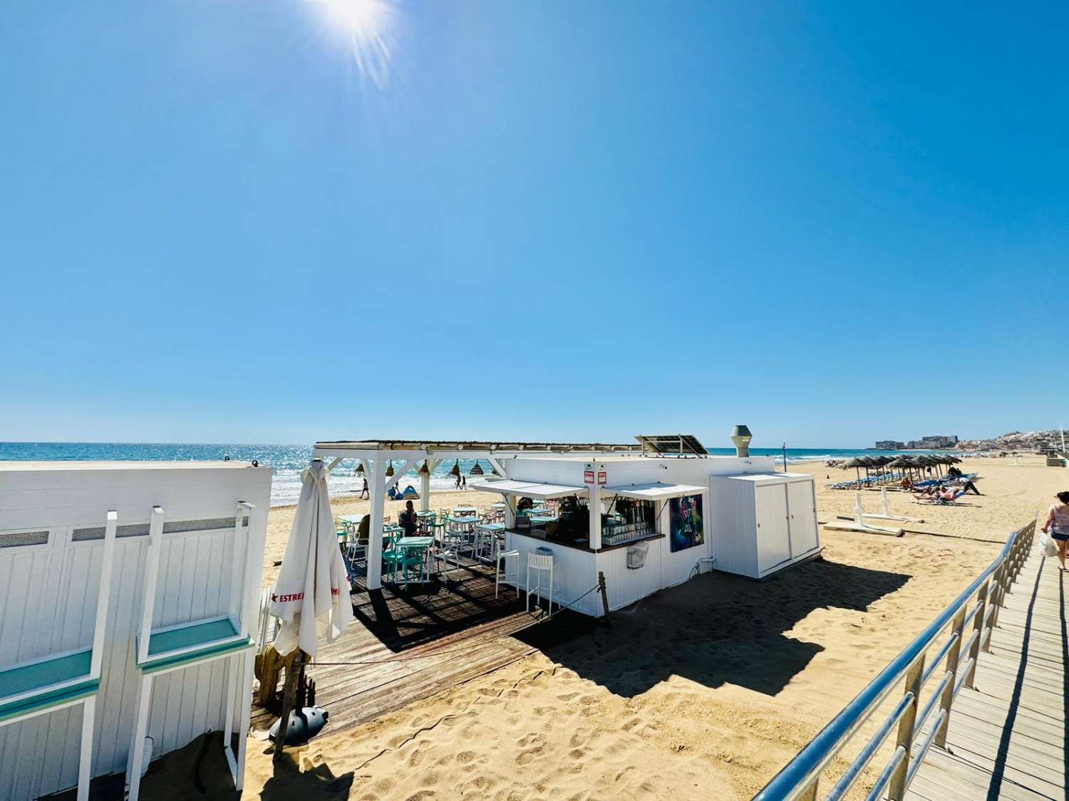 SPEKTAKULÆR PENTHOUSE 100 METER FRA HAVET I LA MATA, TORREVIEJA, MED STOR TERRASSE OG TRE SOVEVÆRELSER