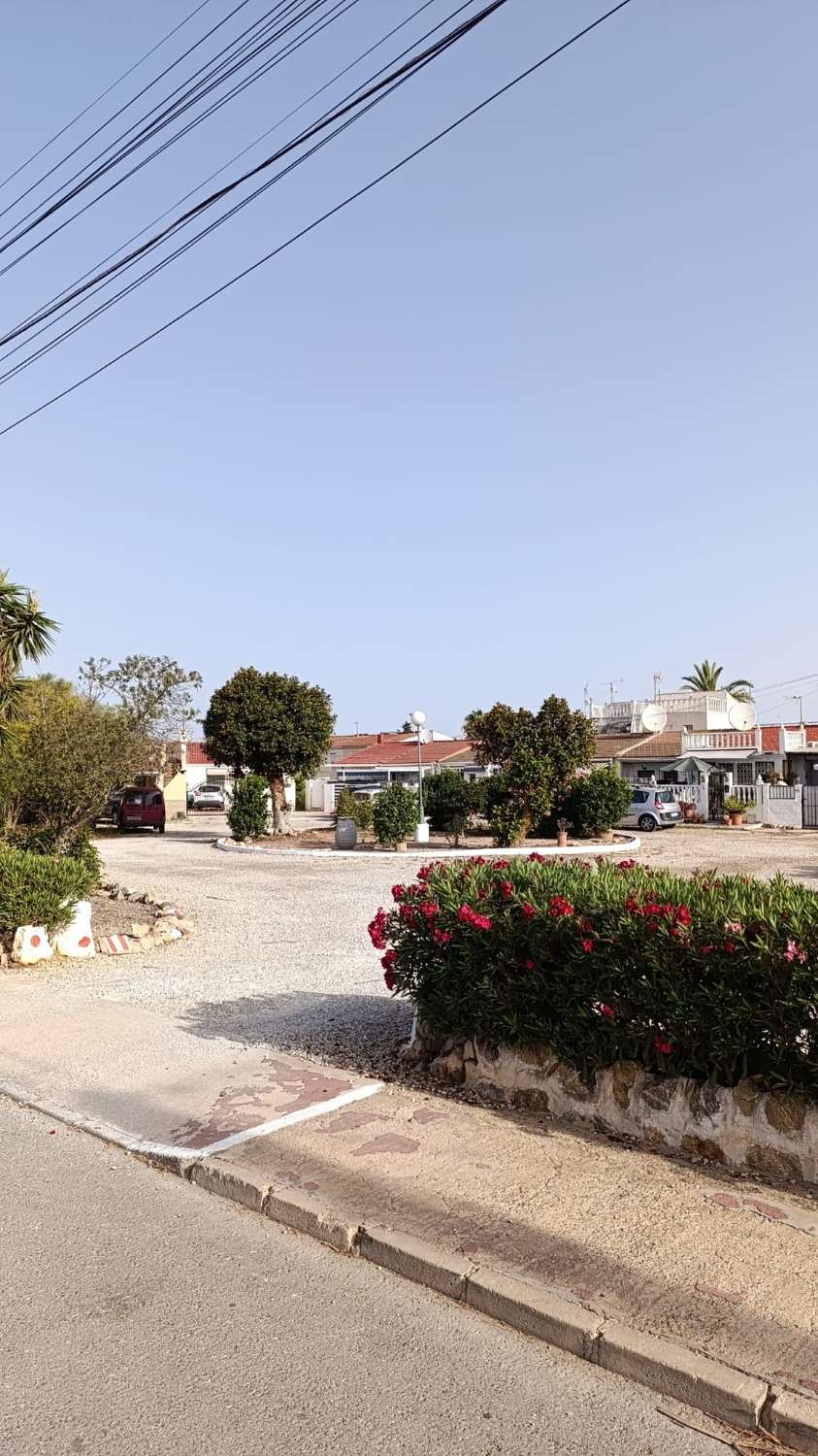 RENOVIERTER BUNGALOW IN TORRETA MIT TERRASSE UND PARKPLATZ INKLUSIVE