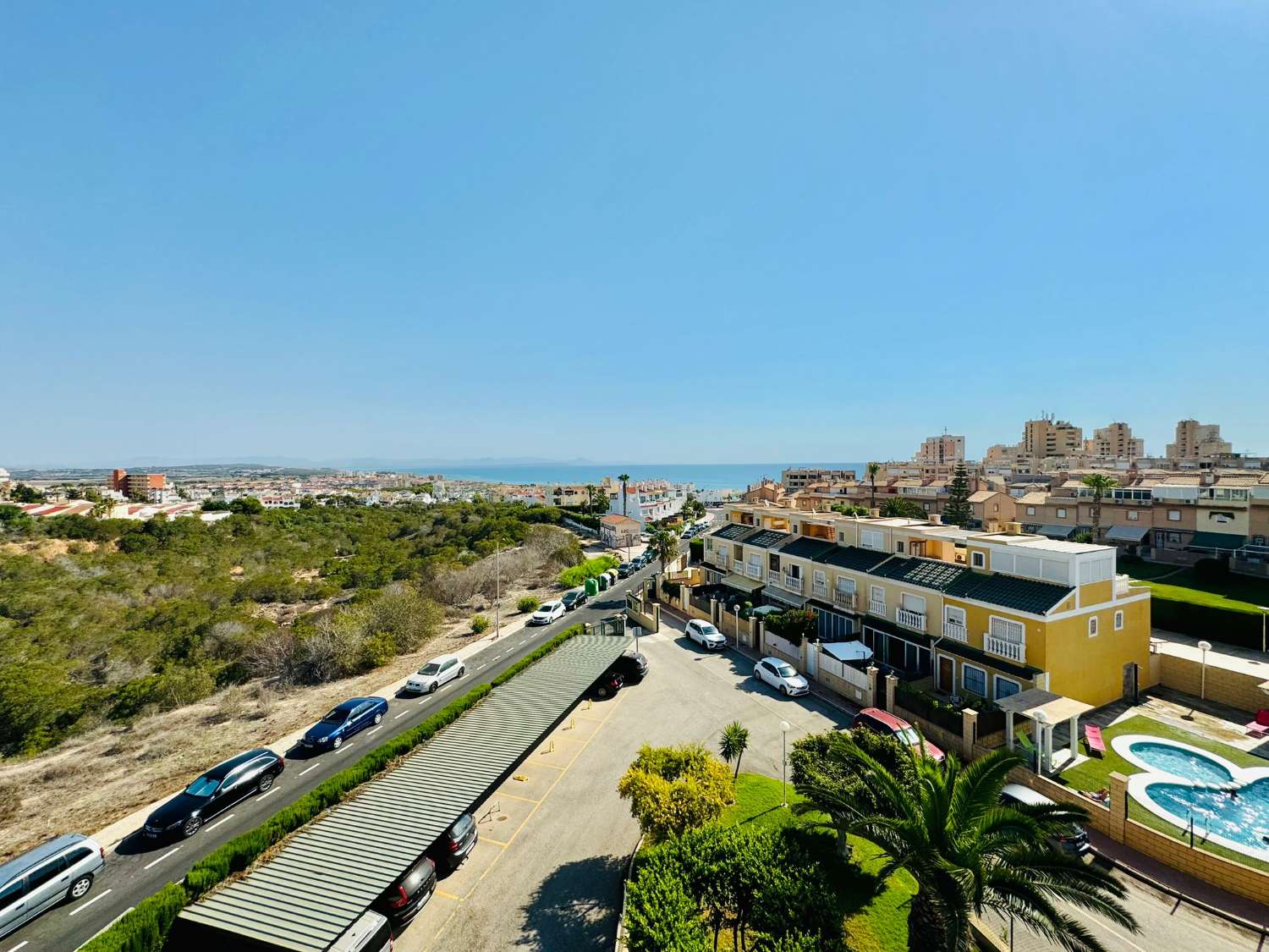 WUNDERSCHÖNE WOHNUNG IN TORREVIEJA, 500 METER VOM STRAND LA MATA ENTFERNT