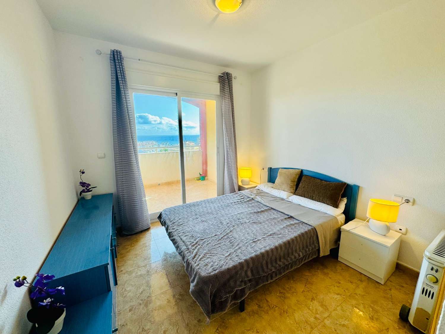 PRACHTIG APPARTEMENT IN TORREVIEJA OP 500 METER VAN HET STRAND VAN LA MATA