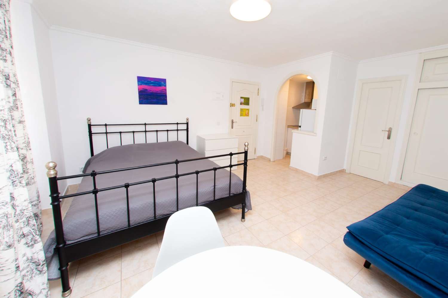 CENTRAL AND BRIGHT STUDIO 400 METERS FROM PLAYA DEL CURA IN TORREVIEJA