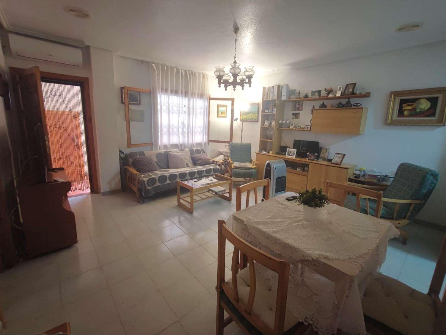 GROUND FLOOR APARTMENT 150 METERS FROM THE BEACH IN TORREVIEJA, ACEQUIÓN AREA