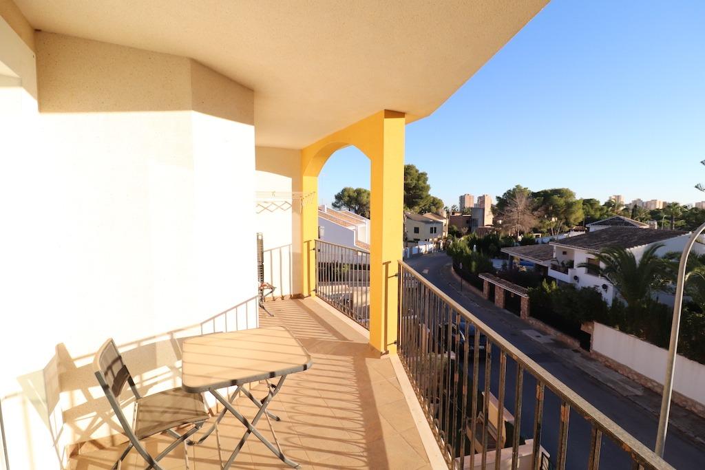 EXCLUSIVO ÁTICO EN CAMPOAMOR CON VISTAS AL MAR, SOLÁRIUM Y PISCINA COMUNITARIA