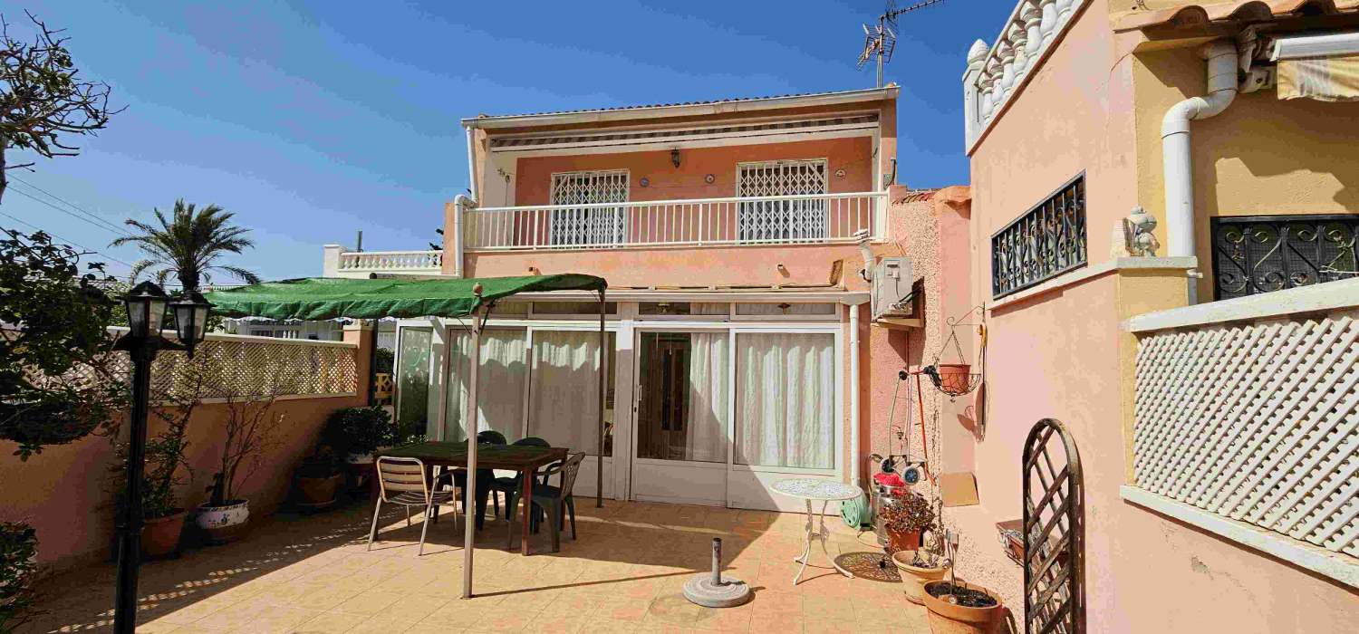 DUPLEX BUNGALOW WITH GARAGE IN TORRETA 1, FULLY FURNISHED AND WITH LARGE TERRACES