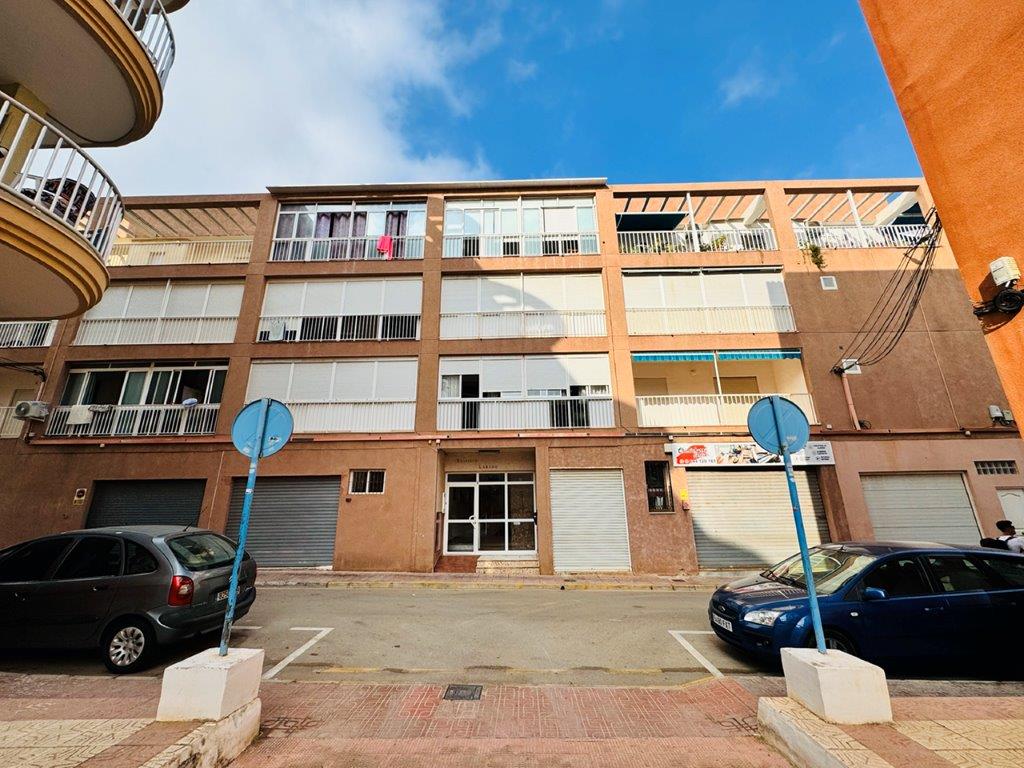 APARTMENT IN THE CENTER OF LA MATA 300 METERS FROM THE BEACH