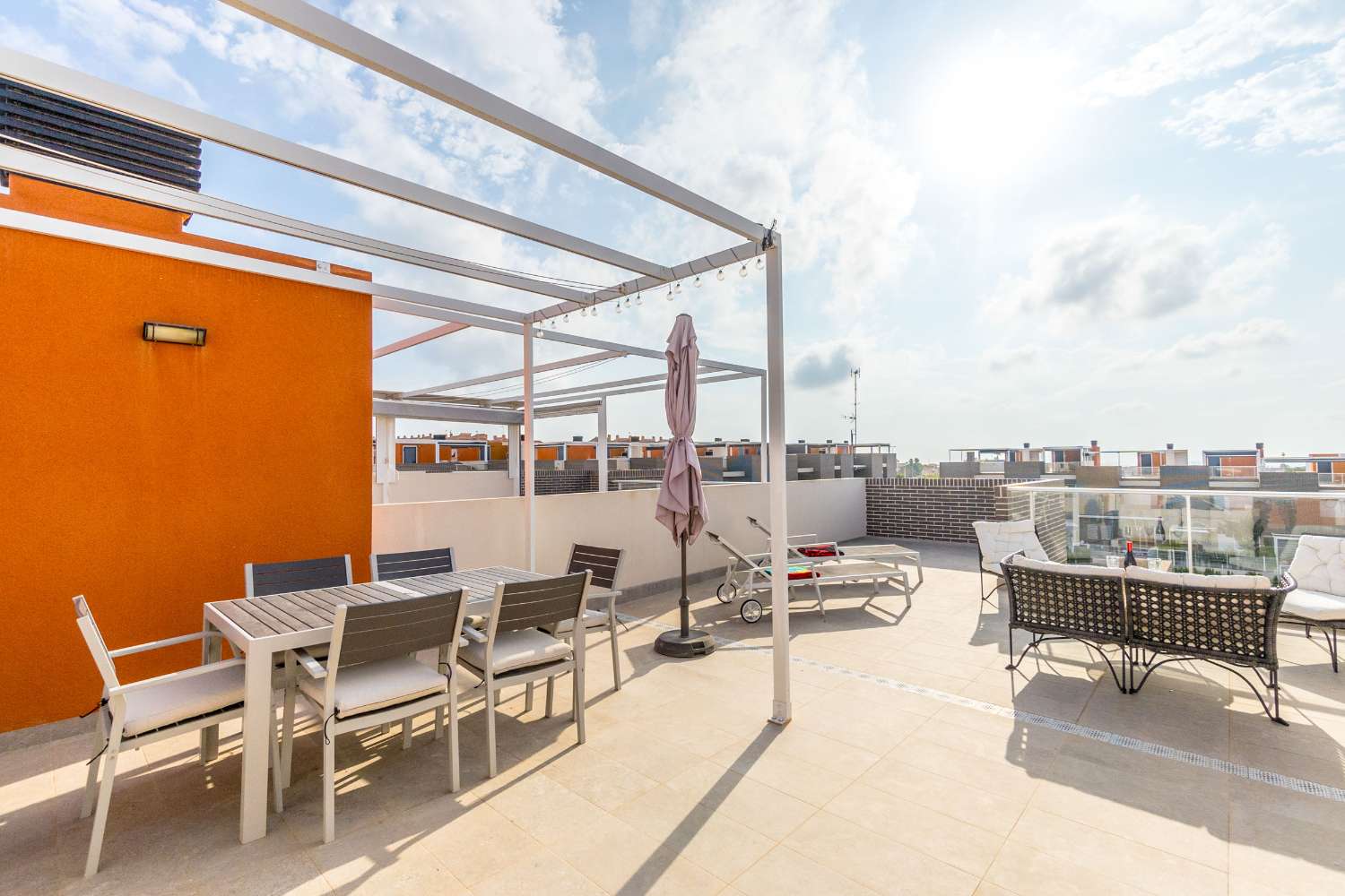 EXKLUSIVES MODERNES PENTHOUSE MIT ATEMBERAUBENDER AUSSICHT UND PRIVATER DACHTERRASSE AUF INSEL 2, AGUAS NUEVAS