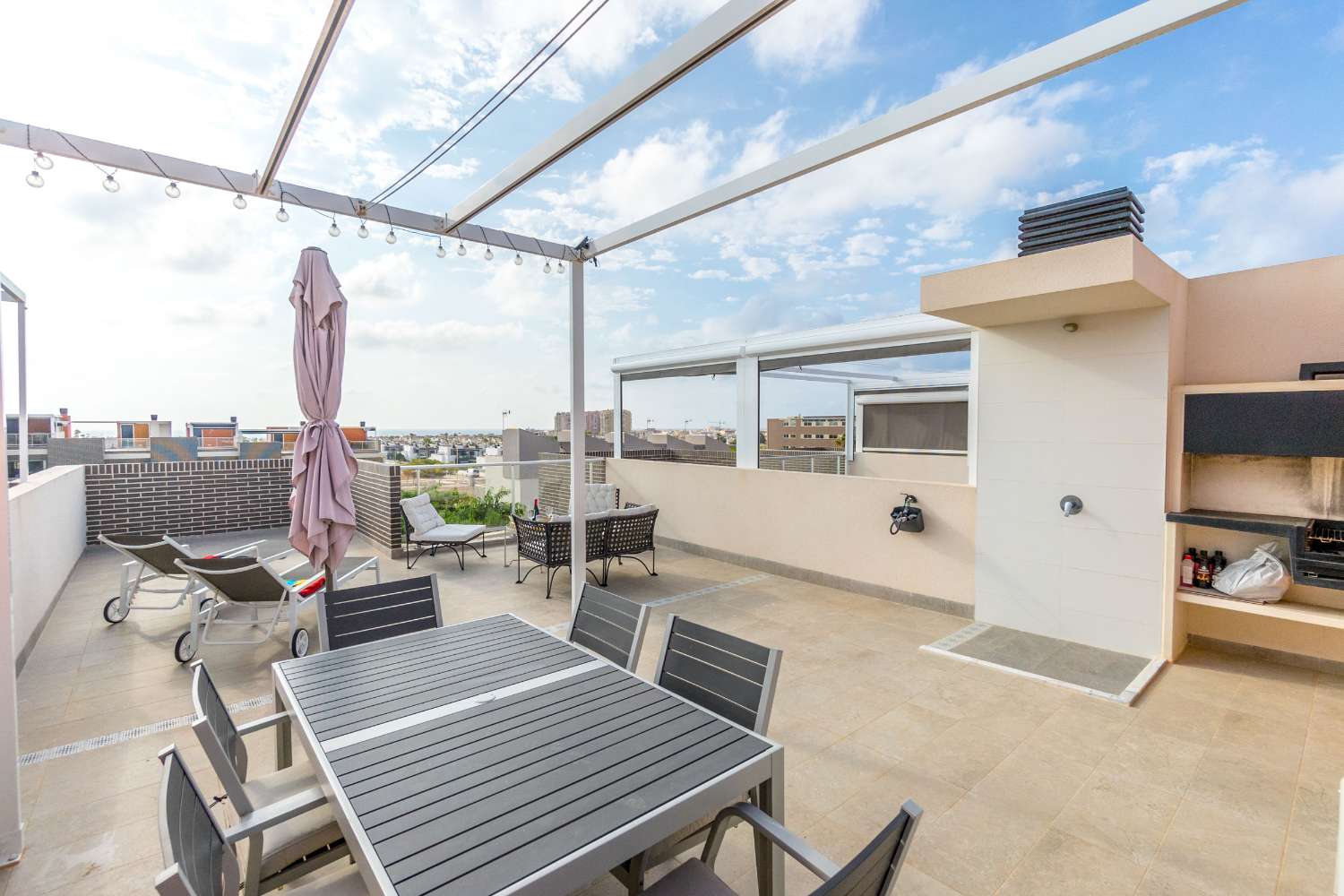 EXKLUSIVES MODERNES PENTHOUSE MIT ATEMBERAUBENDER AUSSICHT UND PRIVATER DACHTERRASSE AUF INSEL 2, AGUAS NUEVAS