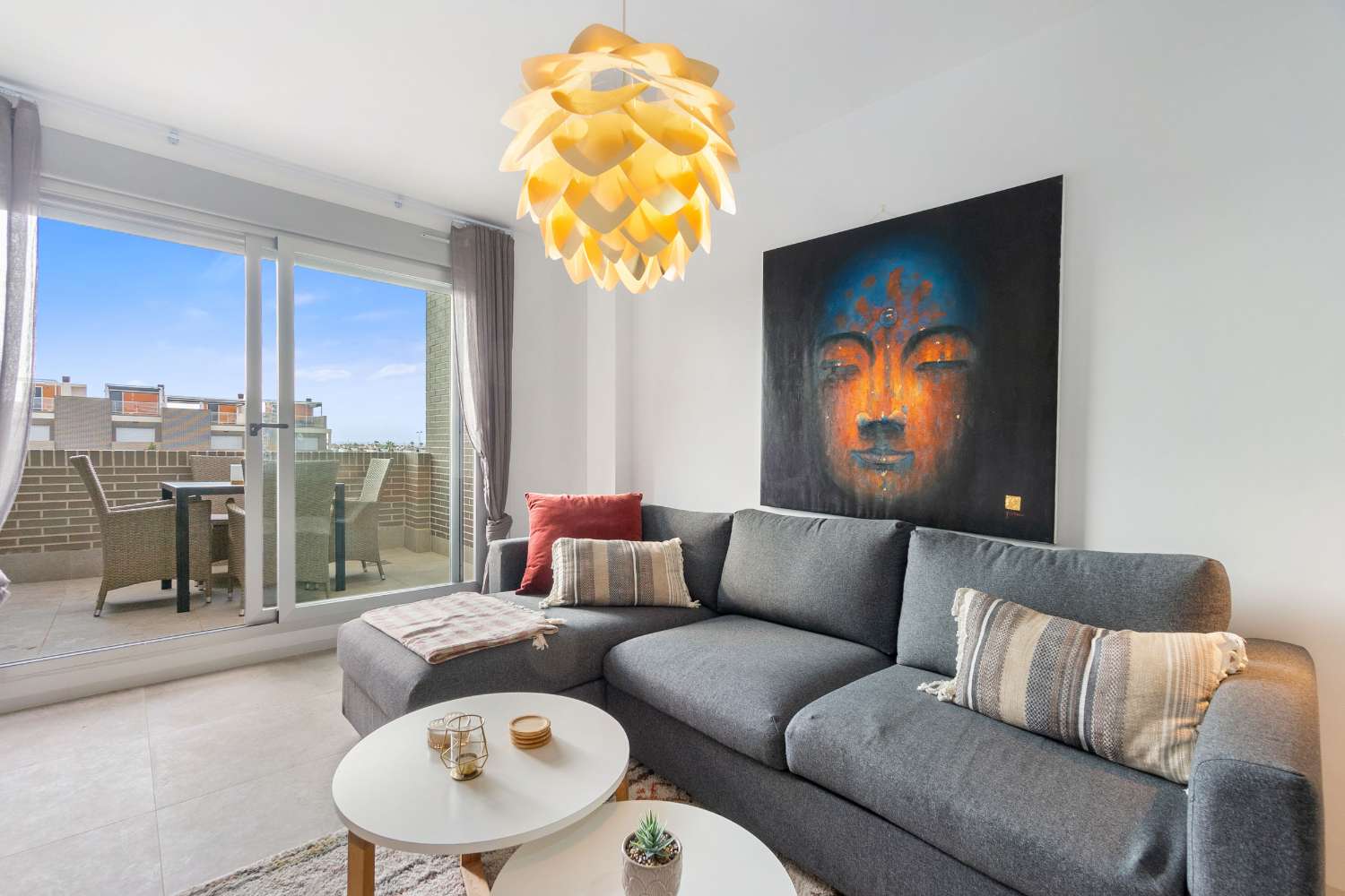 EXCLUSIEF MODERN PENTHOUSE MET PRACHTIG UITZICHT EN PRIVÉ DAKTERRAS OP EILAND 2, AGUAS NUEVAS