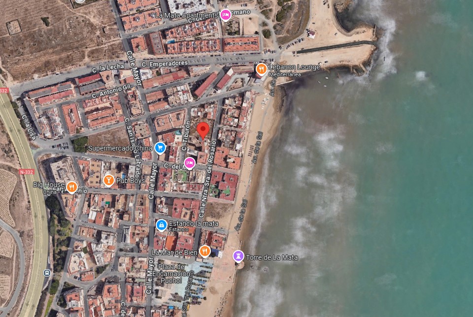 "GEMÜTLICHE WOHNUNG IM ZENTRUM VON LA MATA, 50 METER VOM STRAND ENTFERNT"