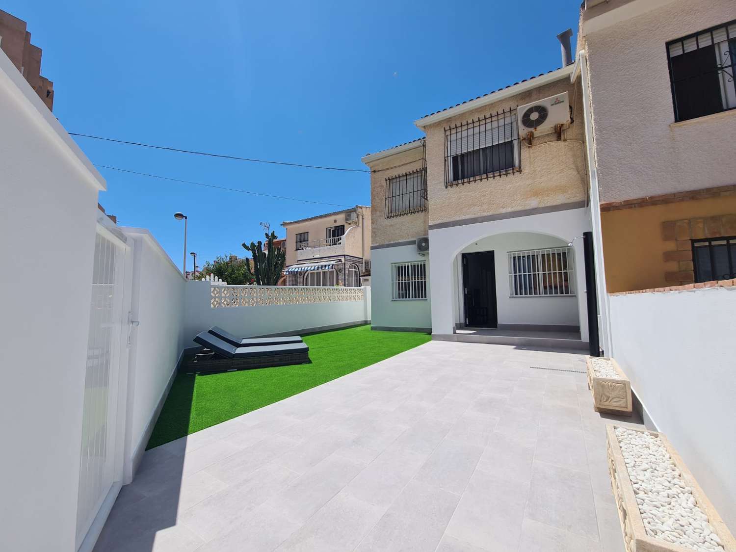 RENOVATED BUNGALOW IN THE BEST AREA OF LA MATA METERS FROM THE BEACH AND RESTAURANTS