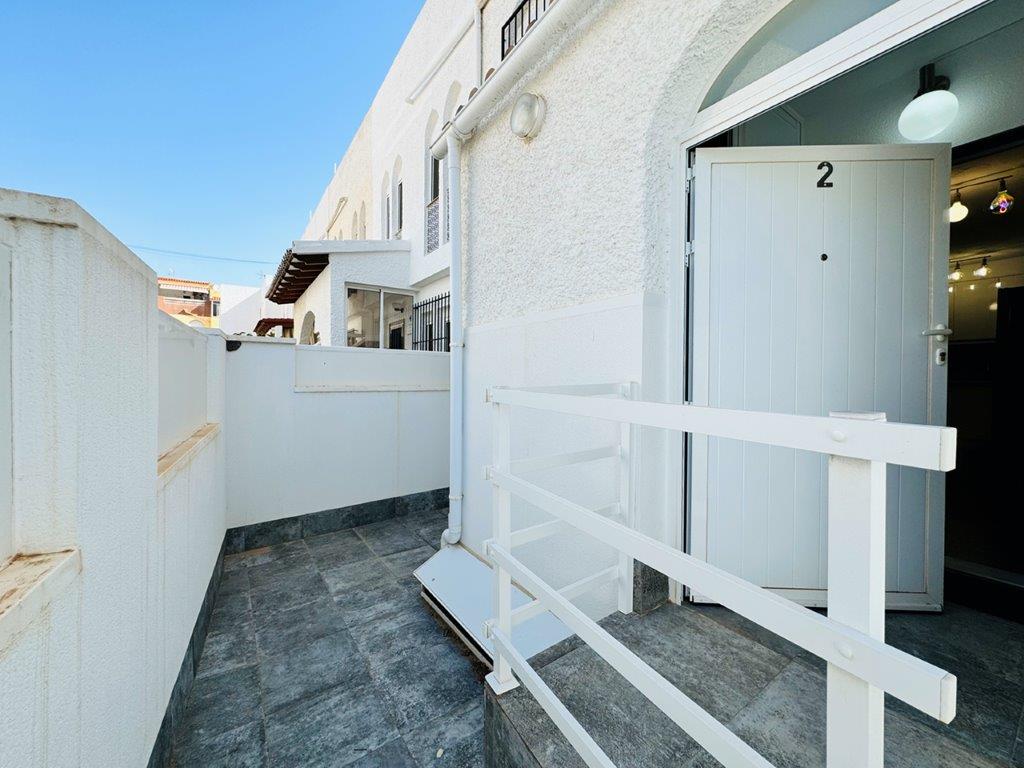 RENOVATED LUXURY DUPLEX 300 METERS FROM THE BEACH WITH SOLARIUM AND GYM IN EXCLUSIVE RESIDENTIAL