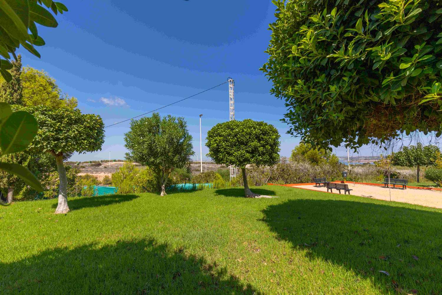 TWO HOMES IN ONE WITH SEA VIEWS, SWIMMING POOL AND GREEN AREAS IN TORREBLANCA-LA MATA! UNIQUE OPPORTUNITY TO INVEST OR ENJOY ALL YEAR ROUND