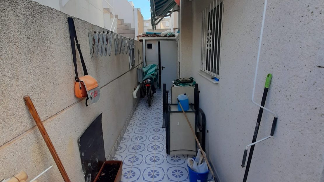 DÚPLEX ADOSADO CON PISCINA PRIVADA Y SOLÁRIUM EN PARCELA INDEPENDIENTE