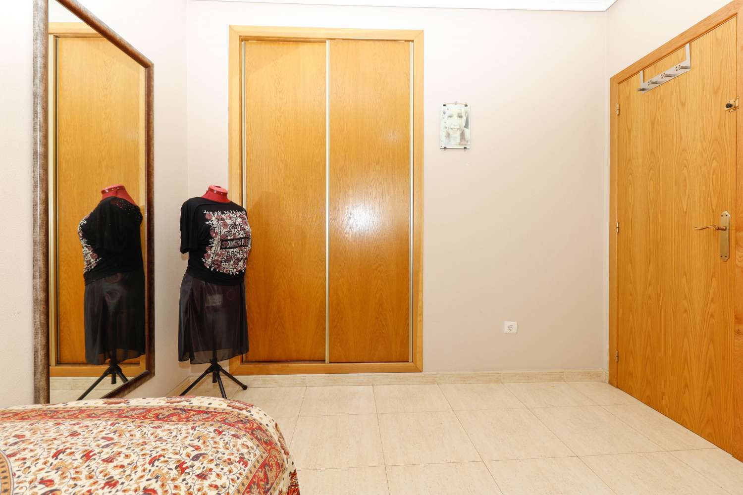 SPEKTAKULÄRES PENTHOUSE MIT 3 SCHLAFZIMMERN IM ZENTRUM VON TORREVIEJA, GARAGE UND GROSSER TERRASSE