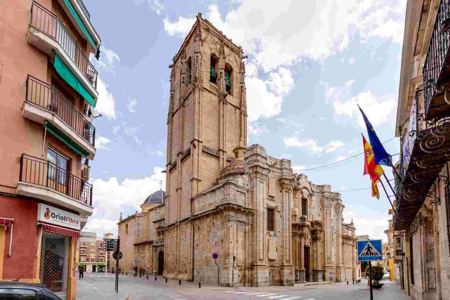 ESCLUSIVA VILLA INDIPENDENTE DI LUSSO A ORIHUELA CON AMPIO TERRENO E TOTALE PRIVACY