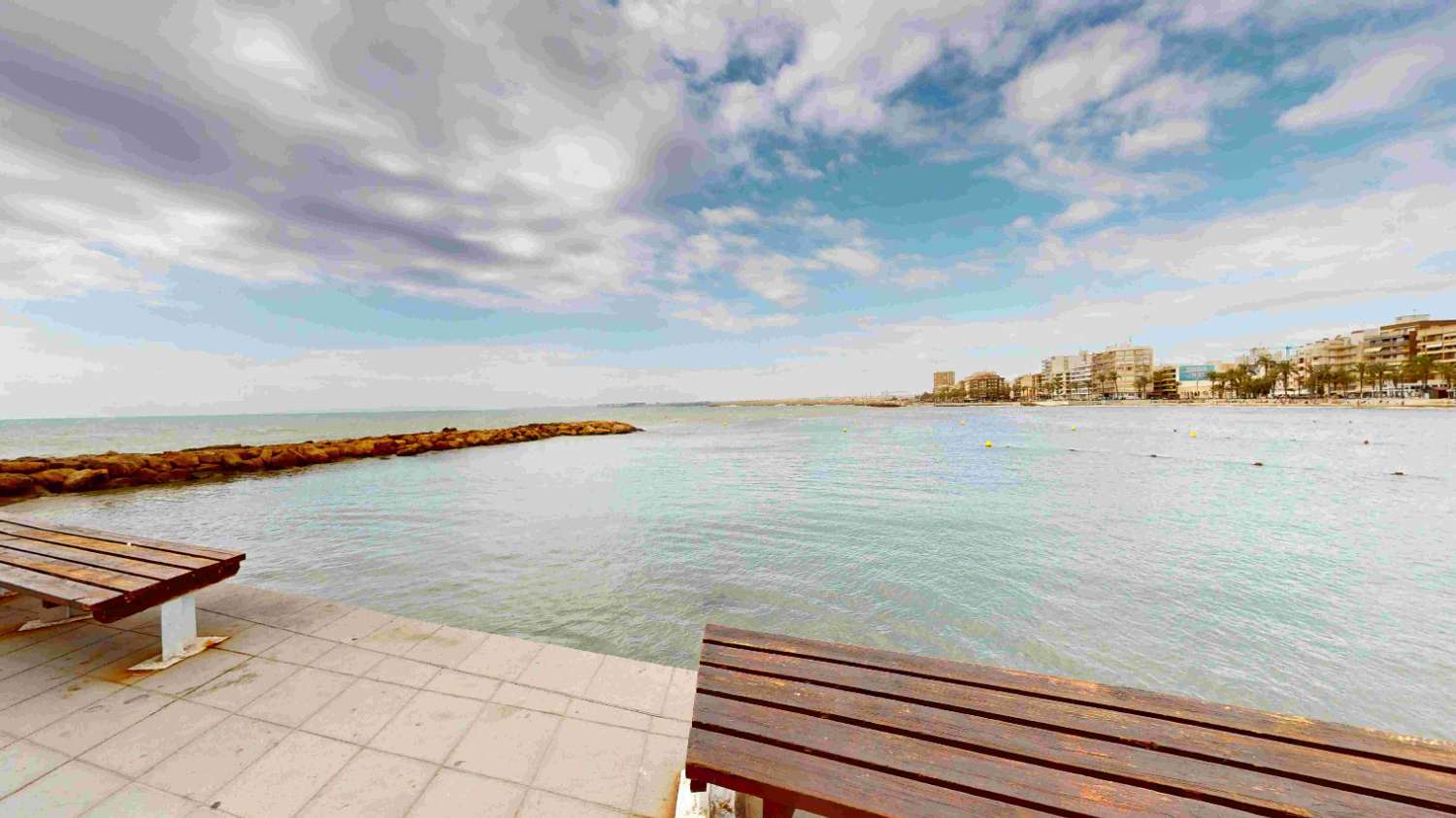 APPARTEMENT EN BORD DE MER AVEC VUE SUR LA MER ET GARAGE DANS LA PRESTIGIEUSE PLAYA DEL CURA