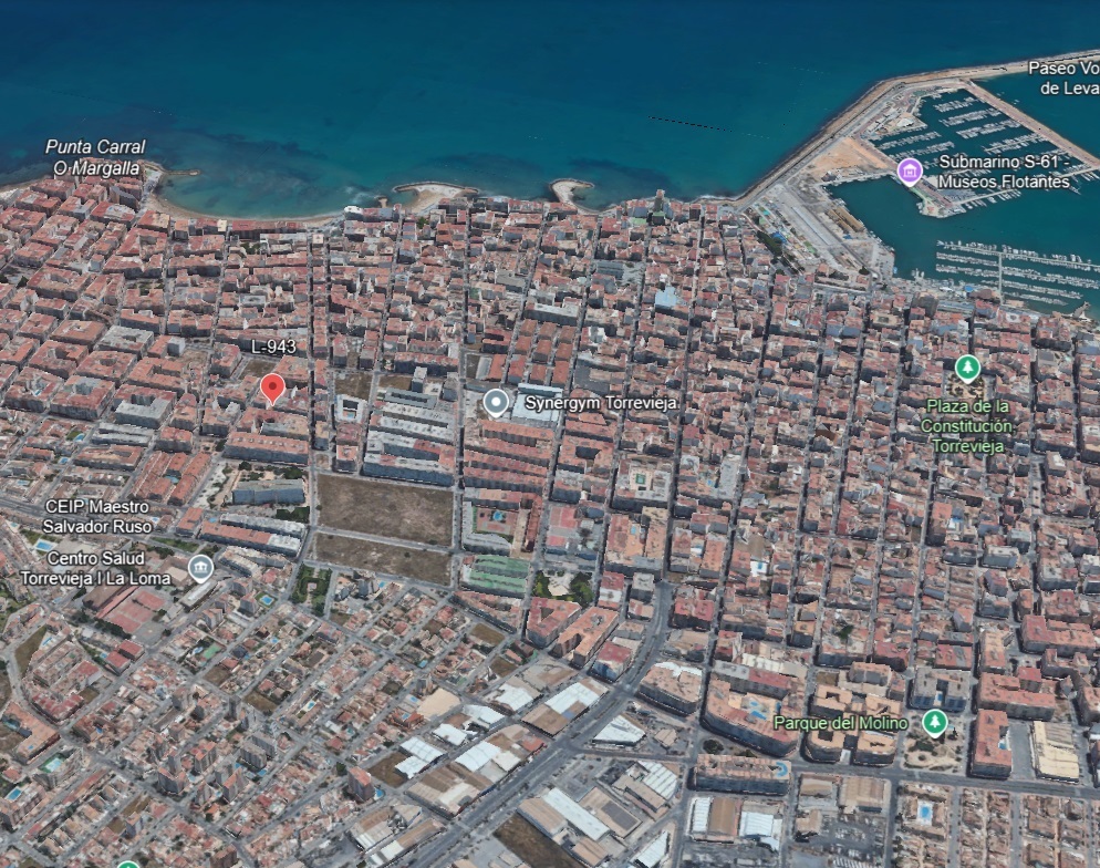 CENTRAL APARTMENT IN TORREVIEJA 650M FROM PLAYA DEL CURA, READY TO MOVE INTO