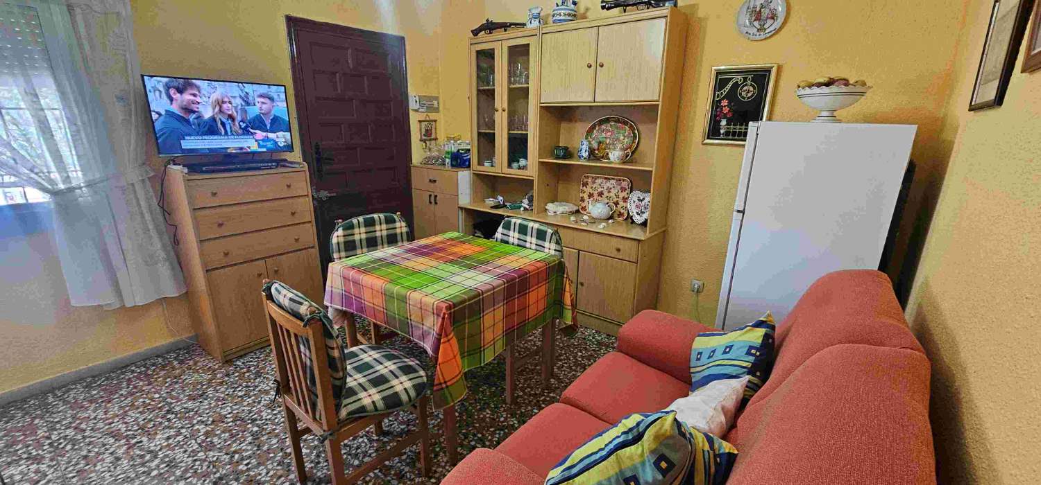 BUNGALOW ALL'ULTIMO PIANO CON DUE TERRAZZE ED ESPOSTO A SUD, COMPLETAMENTE ARREDATO