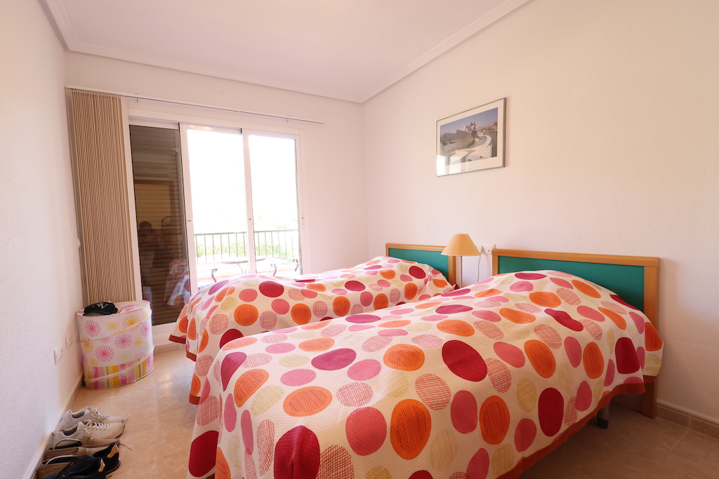 APPARTEMENT IN RESIDENCIAL ALTEA NATURA 2 MET UITZICHT, GEMEUBILEERD EN MET ZWEMBAD