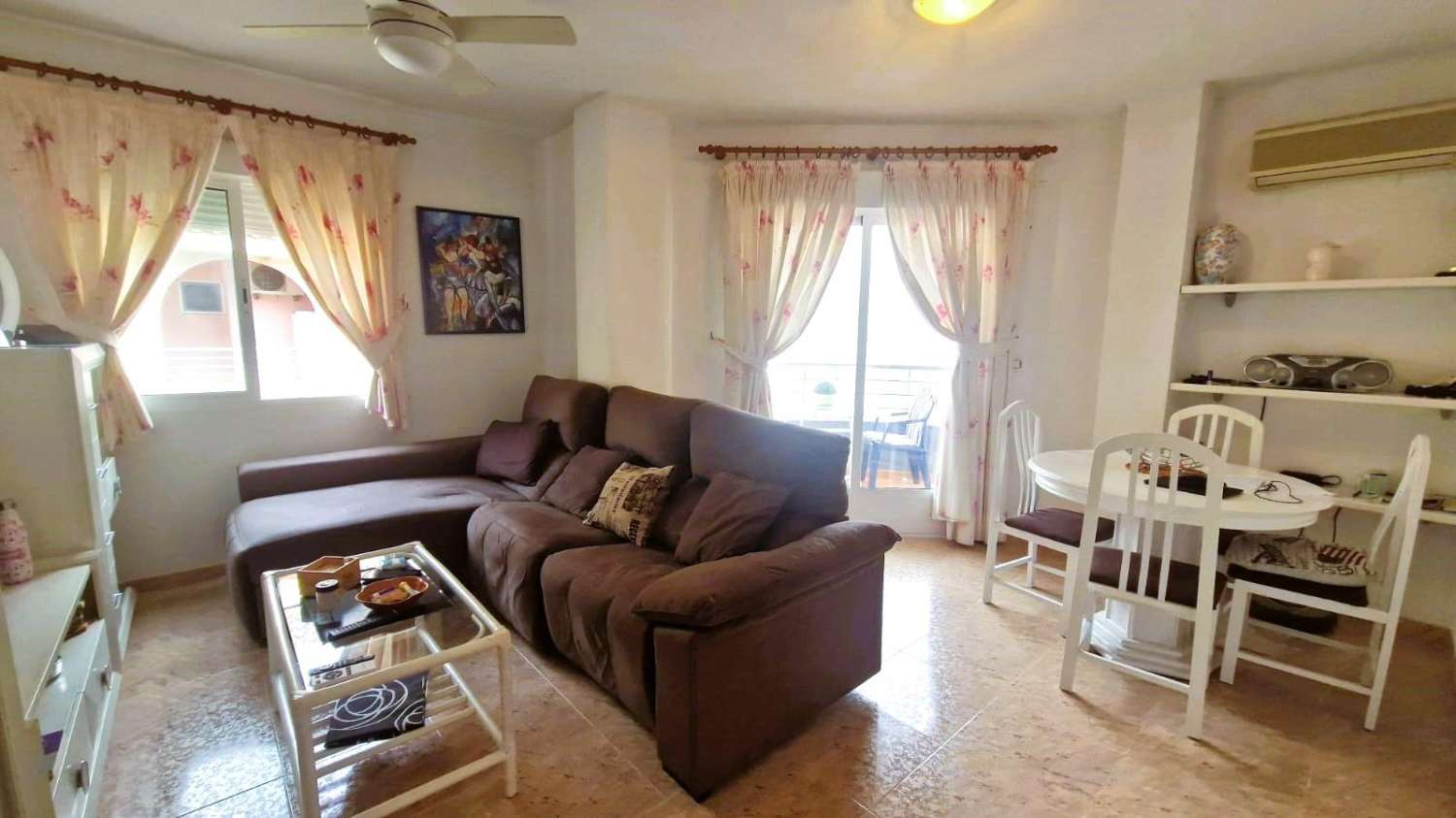 SPACIOUS CORNER APARTMENT 130M FROM PLAYA DEL CURA, WITH SIDE SEA VIEWS AND EXCELLENT LOCATION