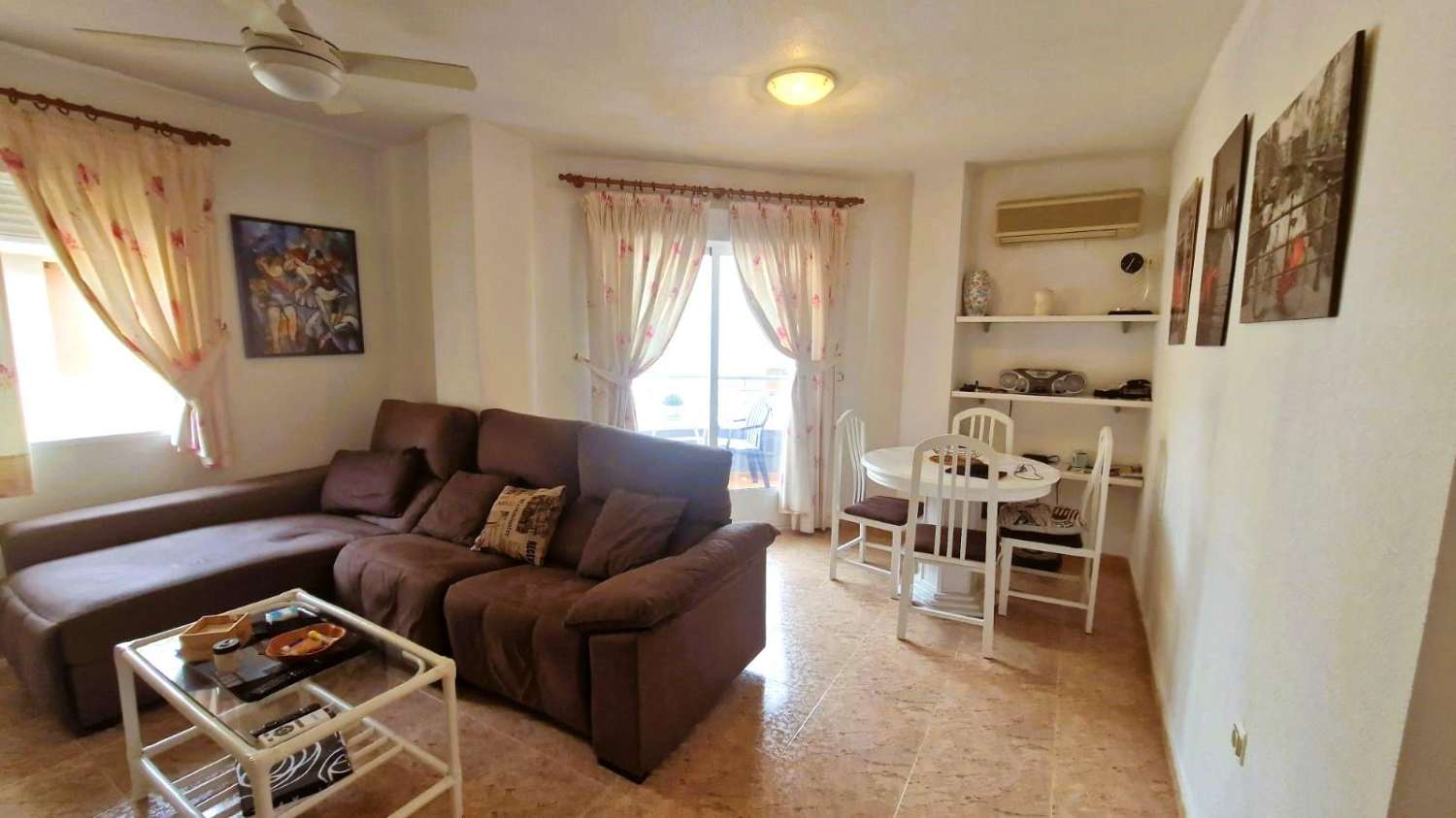 SPACIOUS CORNER APARTMENT 130M FROM PLAYA DEL CURA, WITH SIDE SEA VIEWS AND EXCELLENT LOCATION