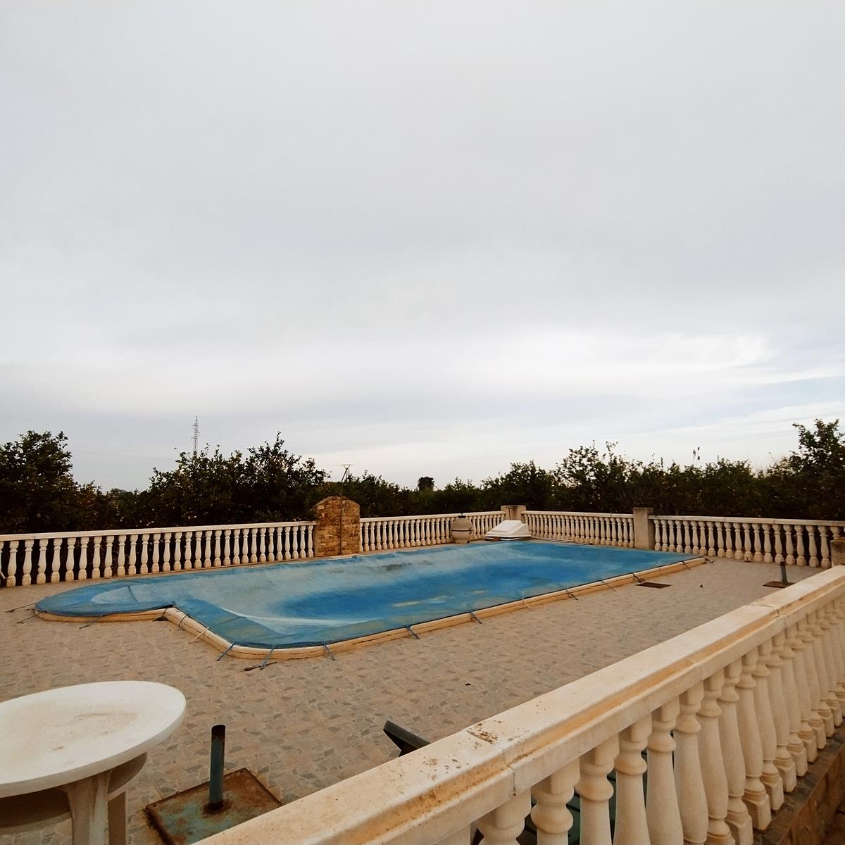 EXCLUSIVE RENOVATED MEDITERRANEAN VILLA WITH PRIVATE POOL AND LARGE PLOT IN THE VEGA BAJA