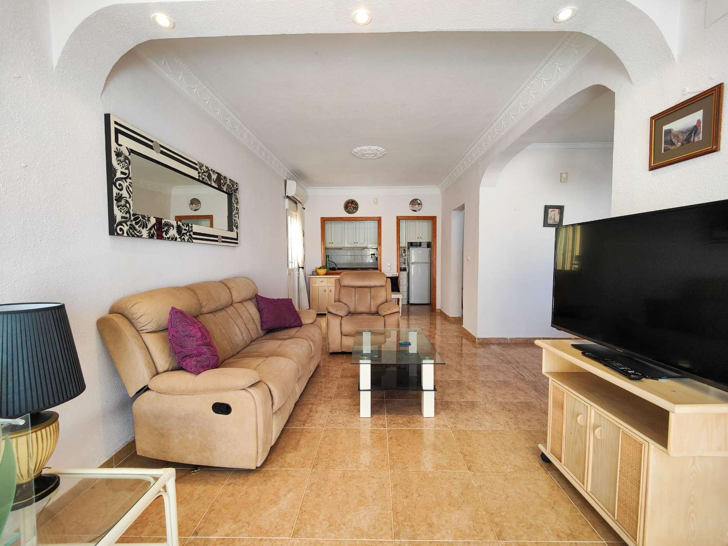 ESPECTACULAR VILLA CON PISCINA PRIVADA Y APARTAMENTO INDEPENDIENTE A PASOS DEL MAR EN TORREVIEJA