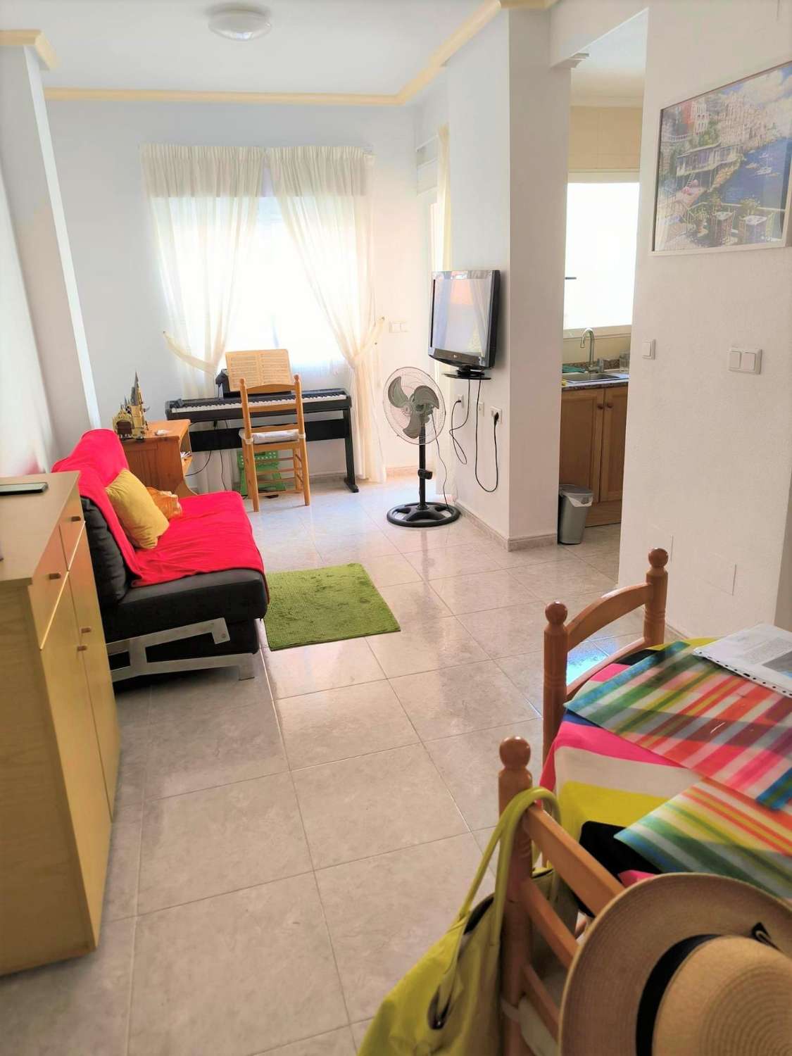 BRIGHT 1 BEDROOM APARTMENT 200 METERS FROM LOS LOCOS BEACH IN TORREVIEJA