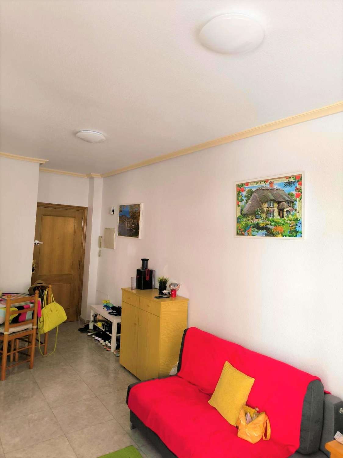 BRIGHT 1 BEDROOM APARTMENT 200 METERS FROM LOS LOCOS BEACH IN TORREVIEJA