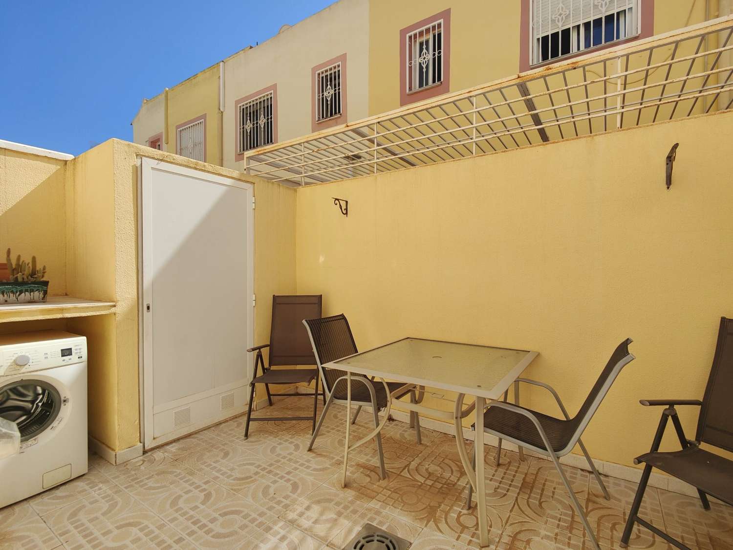 FANTASTIC TOWNHOUSE WITH GARDEN AND POOL FOR SALE IN LA REGIA – ORIHUELA COSTA!