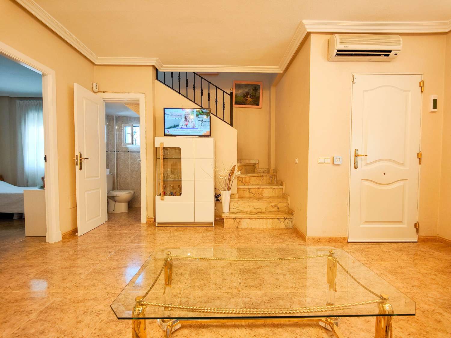 BELLE MAISON JUMELÉE EN DUPLEX À 300M DE LA MER À LOS FRUTALES, TORREVIEJA, AVEC LICENCE TOURISTIQUE !