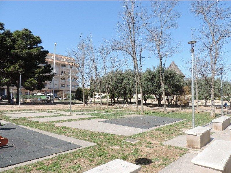 RENOVERT MODERNE LEILIGHET MED BASSENG MINUTTER FRA SENTRUM AV TORREVIEJA