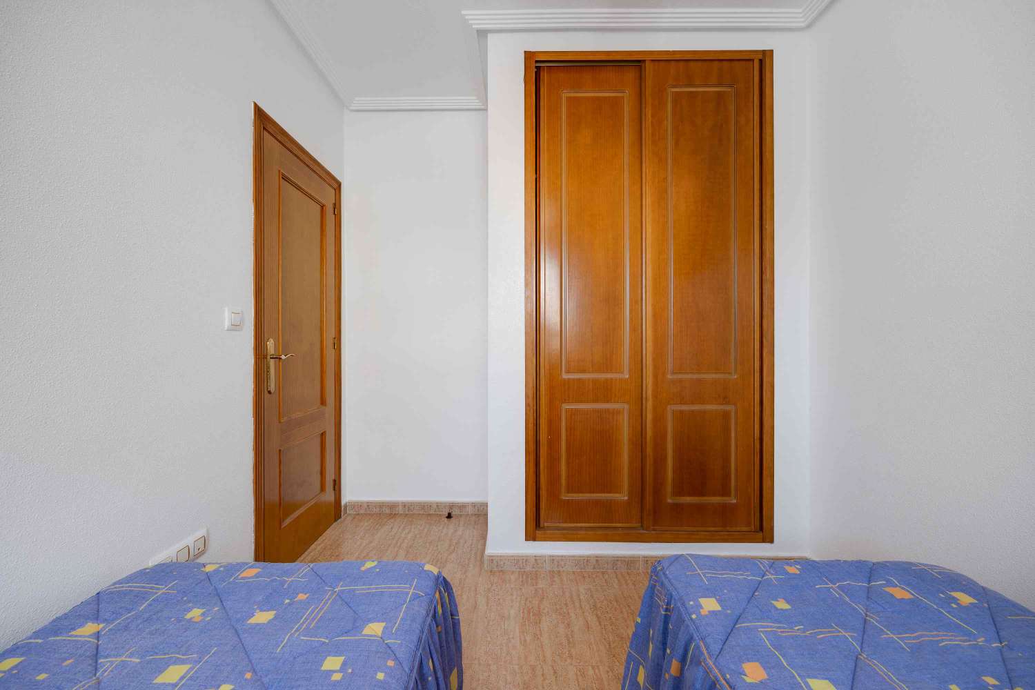 WOHNUNG IN SAN PEDRO DEL PINATAR MIT PRIVATEM SOLARIUM, SWIMMINGPOOL UND GRÜNFLÄCHEN